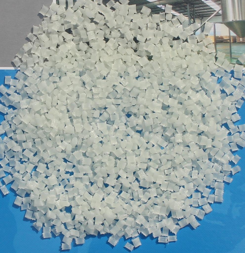 增韧剂与低吸水助剂对PA6材料的影响