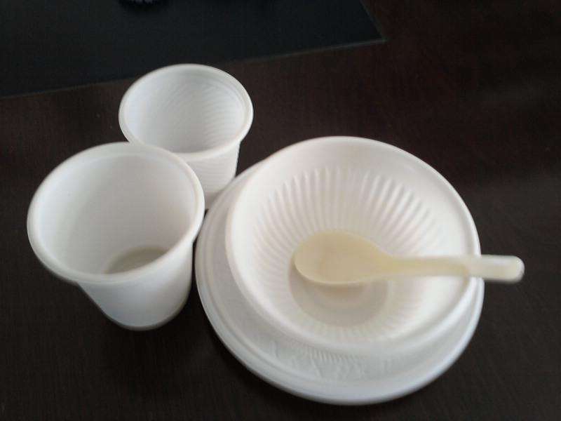 一次性塑料餐具应该怎么选择?看这5点!